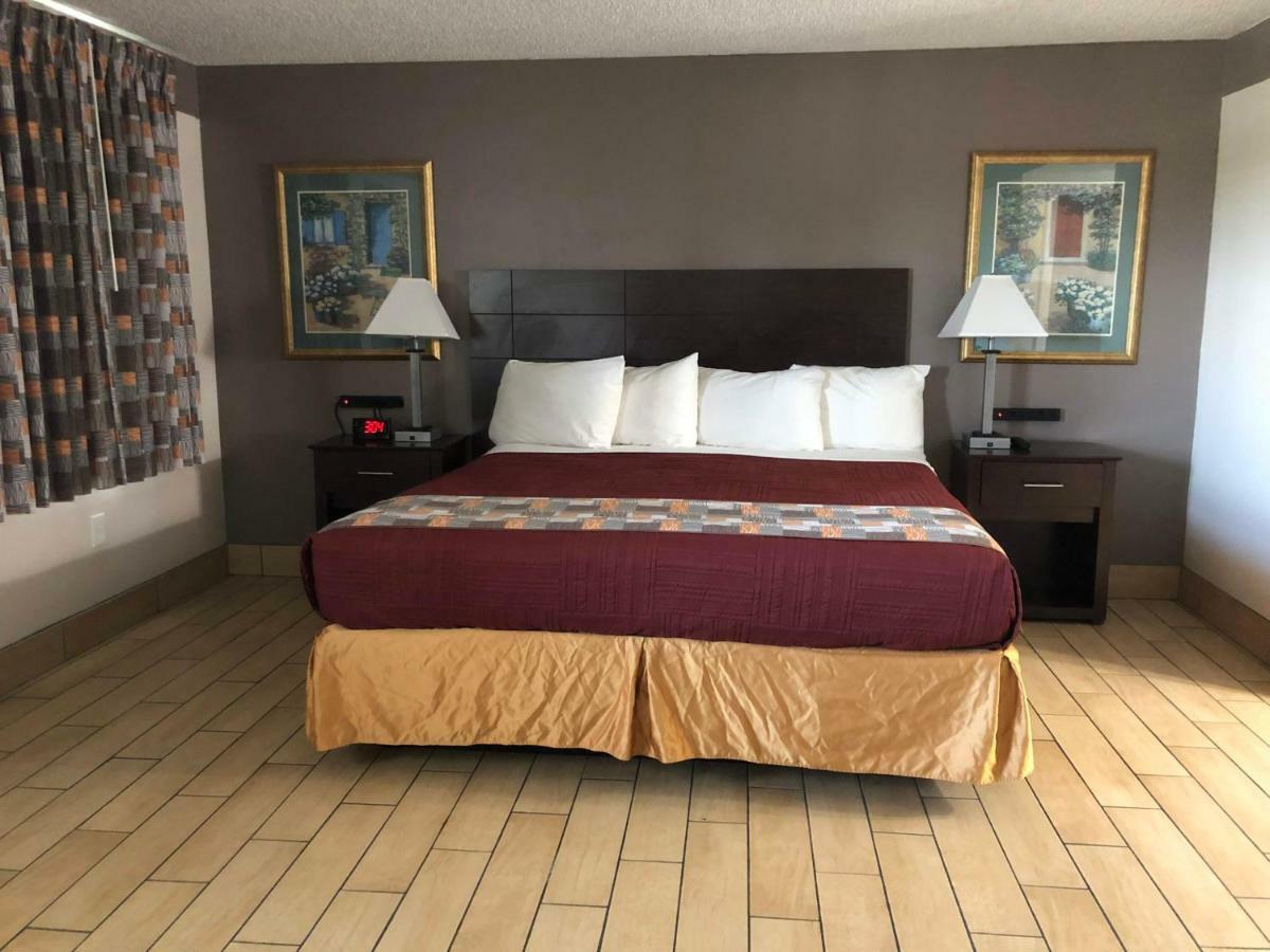 Sun Coast Inn Englewood Room photo